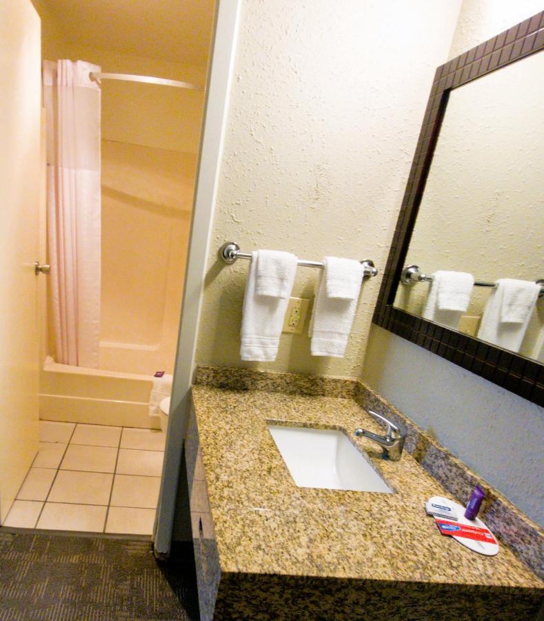 Queen City Inn Bangor Esterno foto