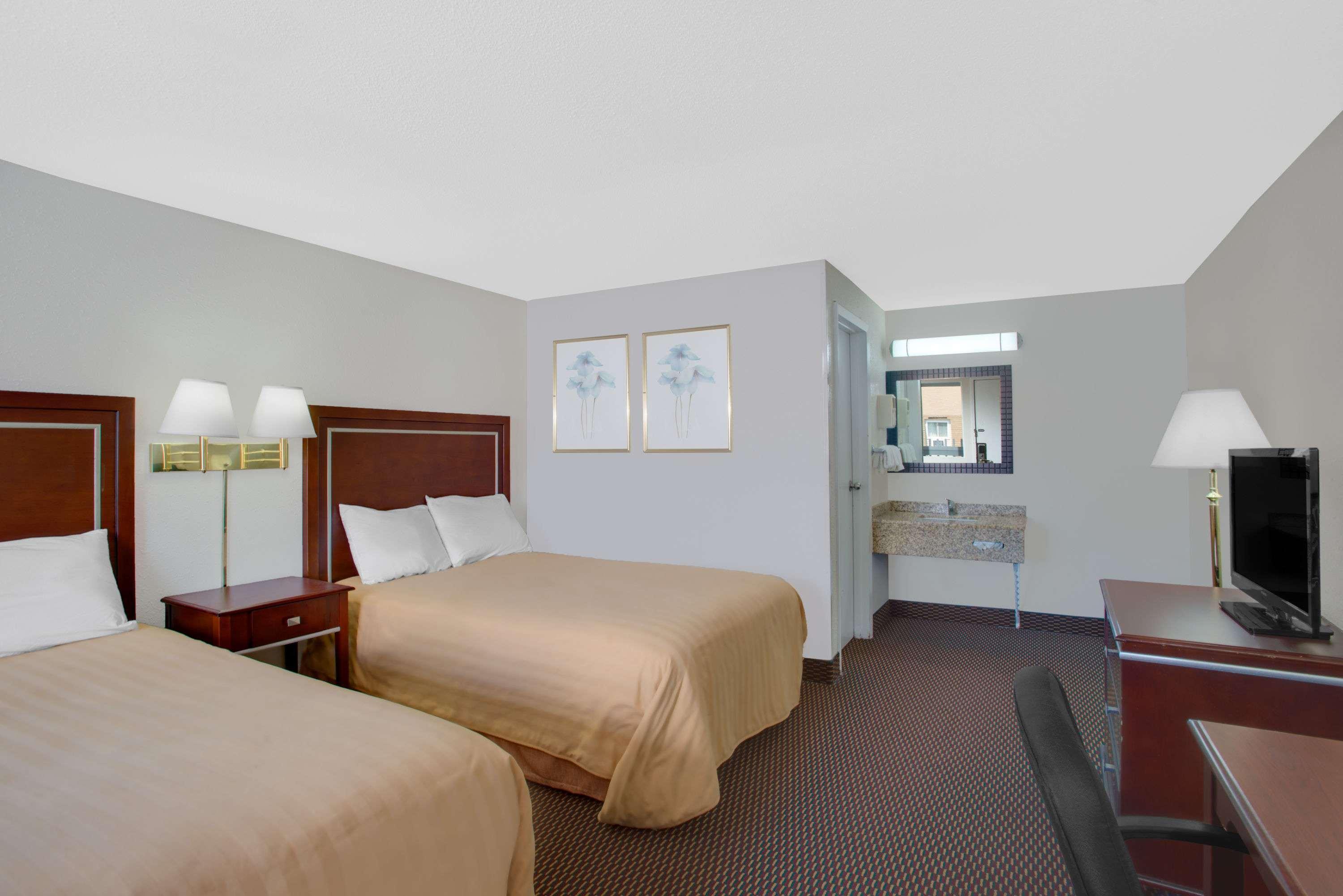 Queen City Inn Bangor Esterno foto